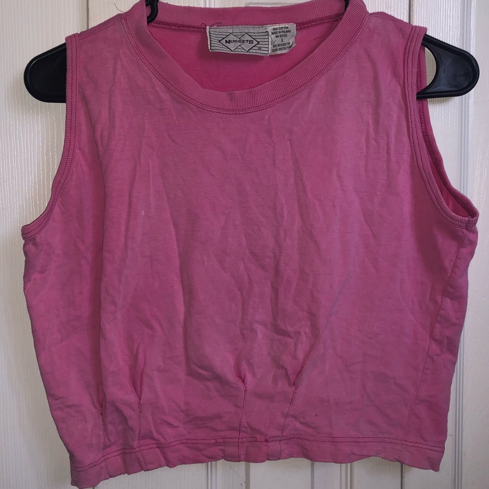 Pink cropped muscle tee